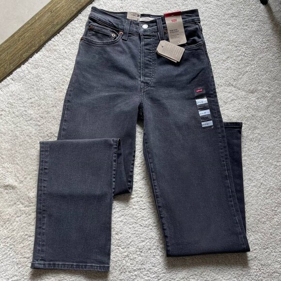 Levi's Denim - NWT Levi's Ribcage Straight Full Length High Rise Grey Wash Jeans Size 27/32